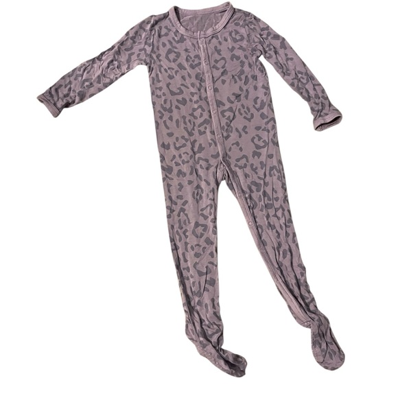 Kyte BABY Other - Kyte BABY Buttoned Footie – Taro Leopard‎ – 12-18 Months – Bamboo – NWOT